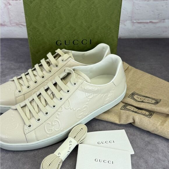Gucci Women’s Series Gg Embossed Low Sneakers New 38.5 - Picture 10 of 12